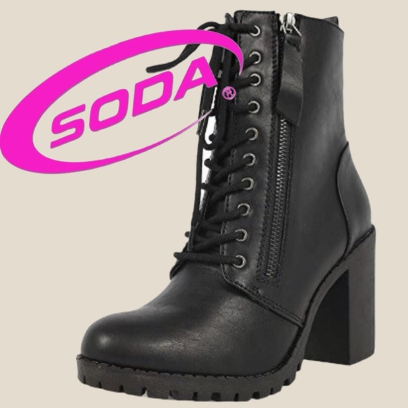 Soda Lug Sole Lace-up Heel Combat Ankle Bootie - Picture 2 of 15